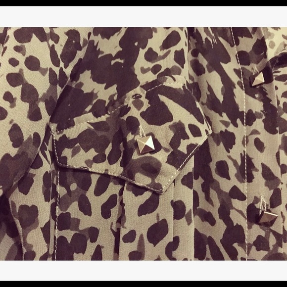 Rock & Republic Sheer Blouse - Picture 5 of 8